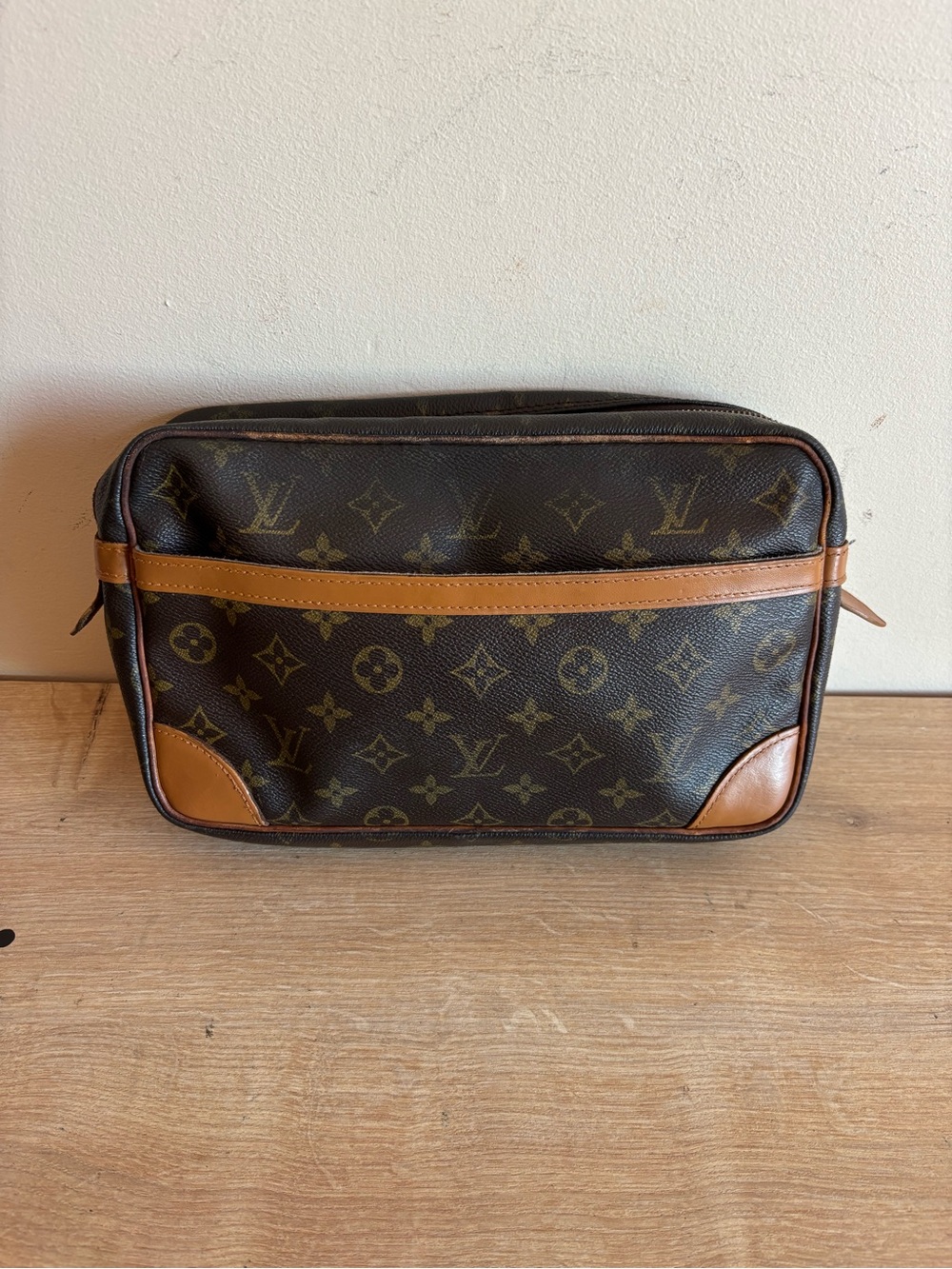 Authentic Louis Vuitton monogram clutch cosmetic case